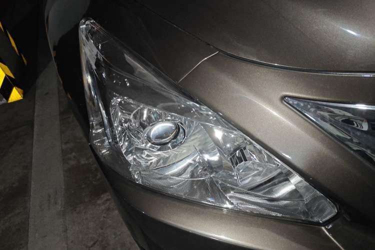 Used Nissan Teana 2013 2.0L XL Comfort Edition Right Front Headlight