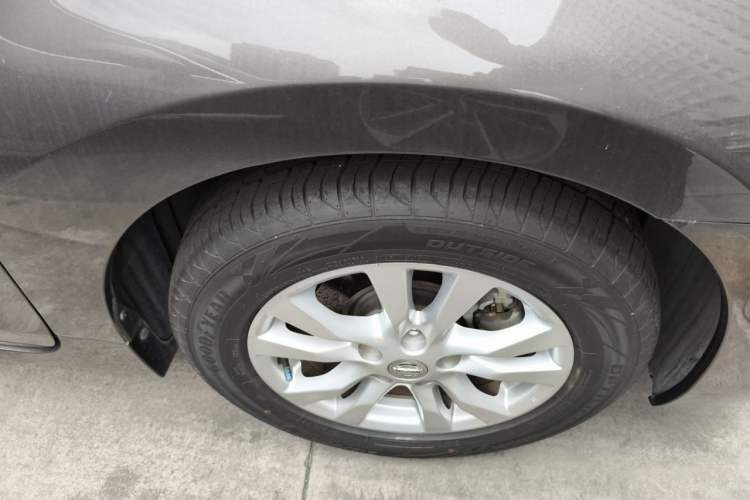 Used Nissan Teana 2013 2.5L XL Leading Edition Right Front Wheel Hub