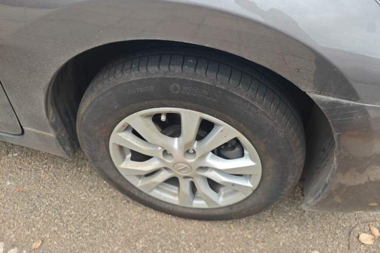 Used Nissan Teana 2013 2.0L XL Comfort Edition Right Front Wheel Hub