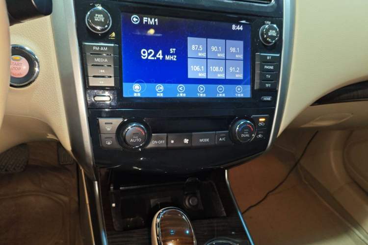 Used Nissan Teana 2013 2.0L XL Comfort Edition Audio And AC Panel