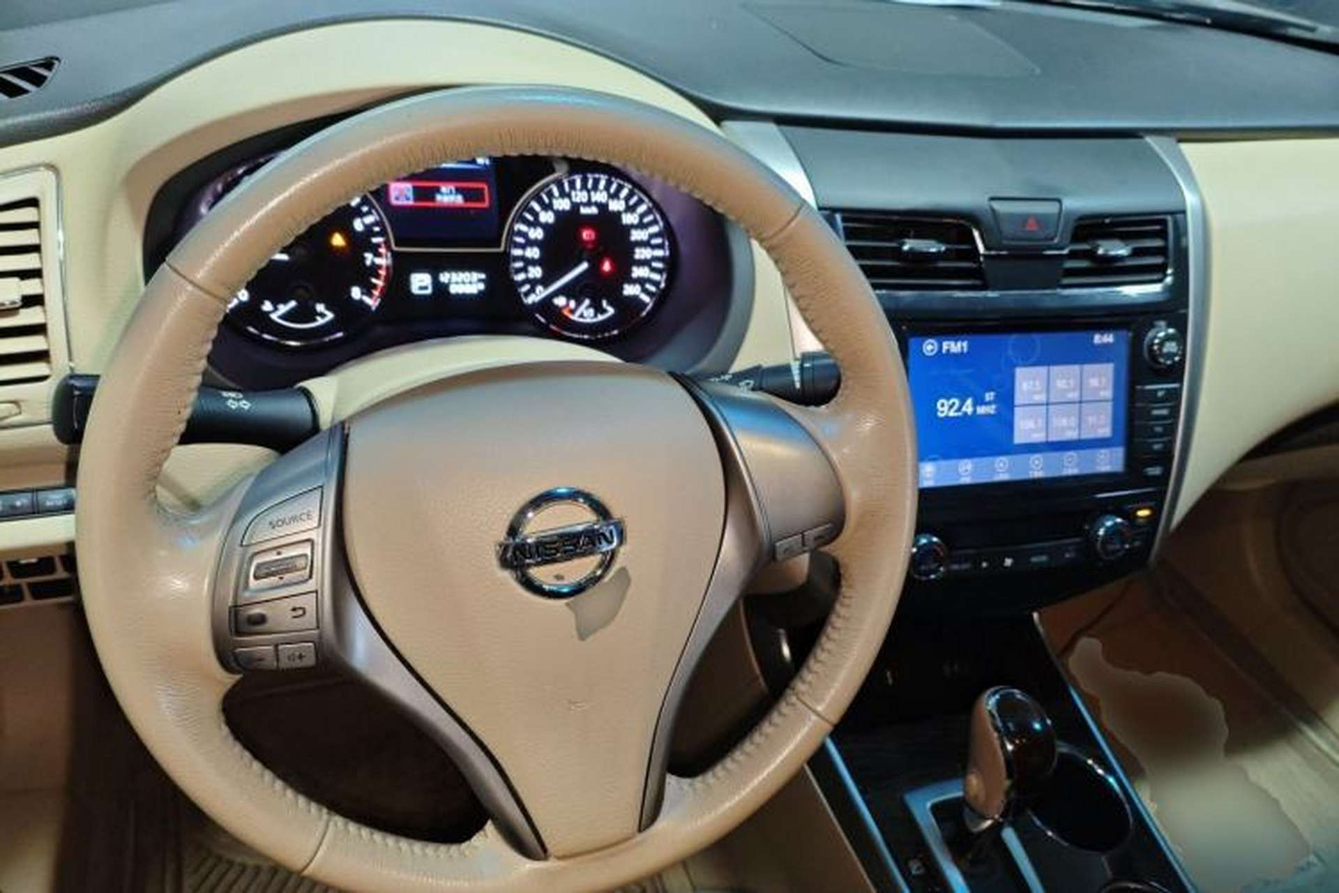 Used Nissan Teana 2013 2.0L XL Comfort Edition Center Console