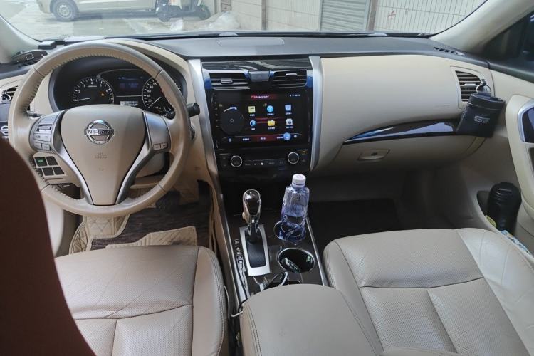 Used Nissan Teana 2013 2.0L XL Comfort Edition Center Console