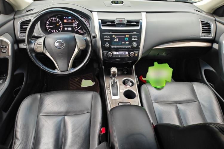 Used Nissan Teana 2013 2.0L XL Comfort Edition Center Console