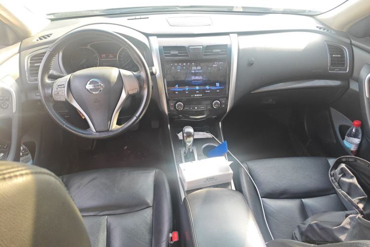 Used Nissan Teana 2013 2.0L XL Comfort Edition Center Console