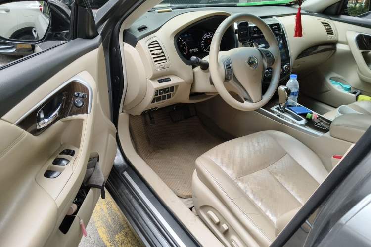 Used Nissan Teana 2013 2.5L XL Leading Edition Driver Seat