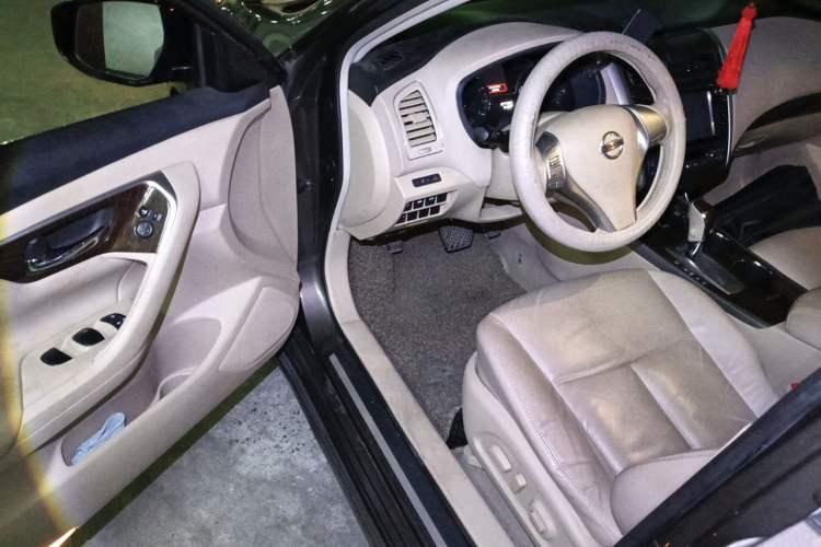 Used Nissan Teana 2013 2.0L XL Comfort Edition Driver Seat