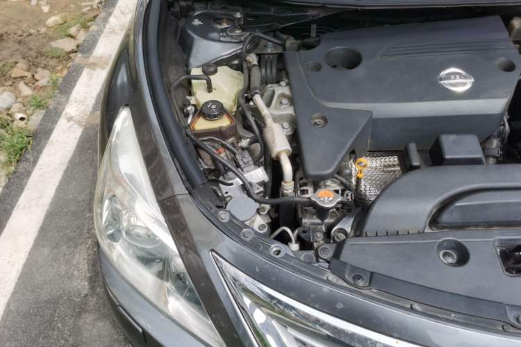 Used Nissan Teana 2013 2.5L XL Leading Edition Engine Bay Right