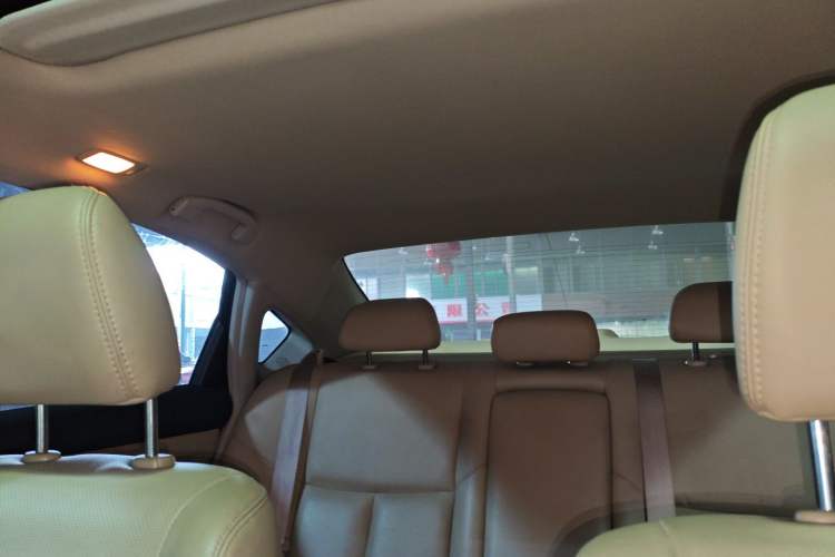 Used Nissan Teana 2013 2.0L XL Comfort Edition Headliner