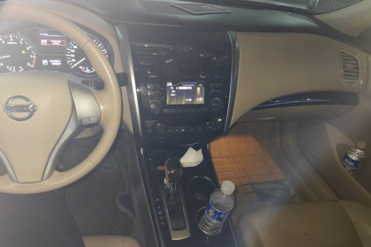 Used Nissan Teana 2013 2.0L XL Comfort Edition Interior 2