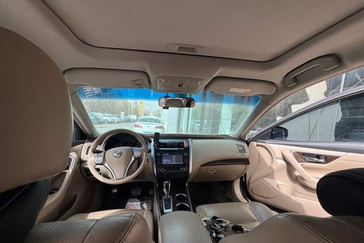 Used Nissan Teana 2013 2.0L XL-NAVI Smart Navigation Edition Interior 3