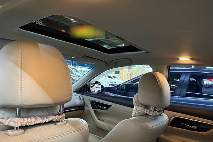 Used Nissan Teana 2013 2.0L XE Fashion Edition Interior 5
