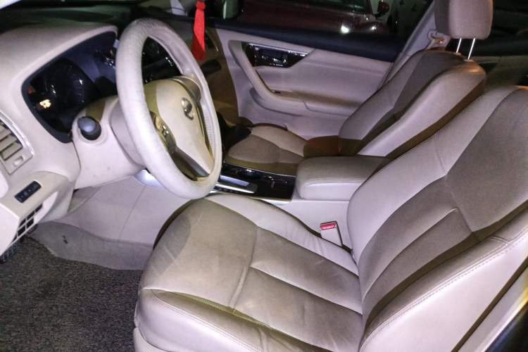 Used Nissan Teana 2013 2.0L XL Comfort Edition Left Front Seat