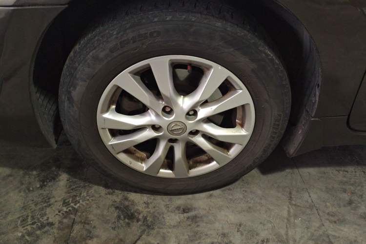 Used Nissan Teana 2013 2.0L XL Comfort Edition Left Front Wheel Hub