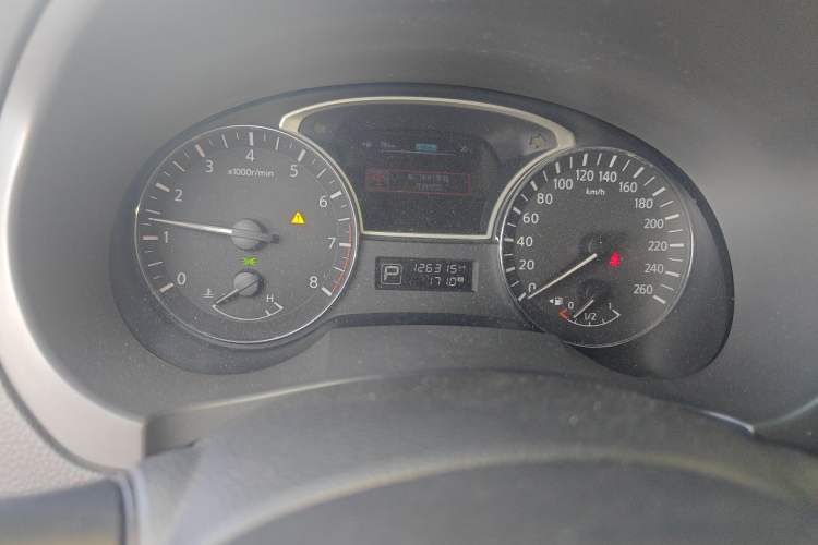 Used Nissan Teana 2013 2.0L XL Comfort Edition Odometer Close Up
