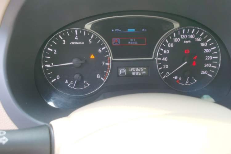 Used Nissan Teana 2013 2.5L XL Leading Edition Odometer Close Up