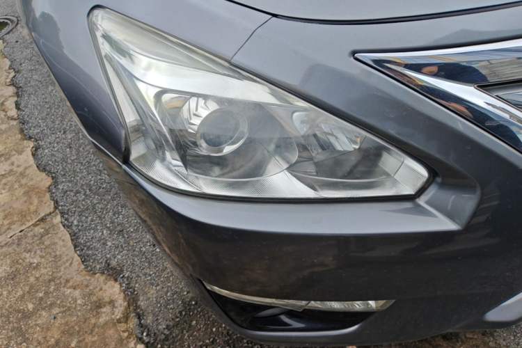 Used Nissan Teana 2013 2.0L XL Comfort Edition Right Front Headlight