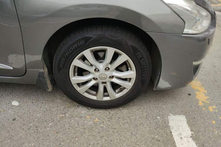 Used Nissan Teana 2013 2.5L XL-NAVI Luxury Edition Right Front Wheel Hub