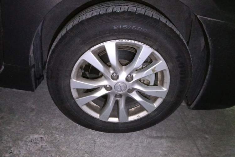Used Nissan Teana 2013 2.0L XL Comfort Edition Right Front Wheel Hub