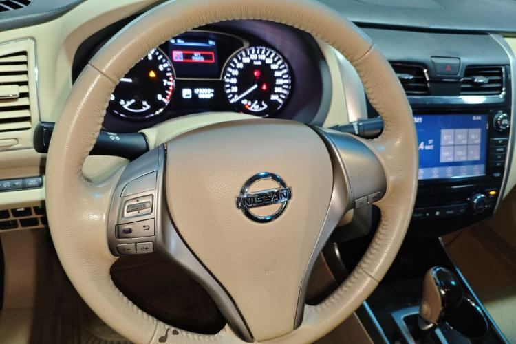 Used Nissan Teana 2013 2.0L XL Comfort Edition Steering Wheel