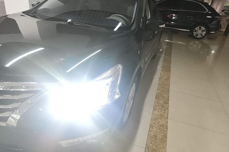 Used Nissan Teana 2013 2.0L XL Comfort Edition Left Front Headlight