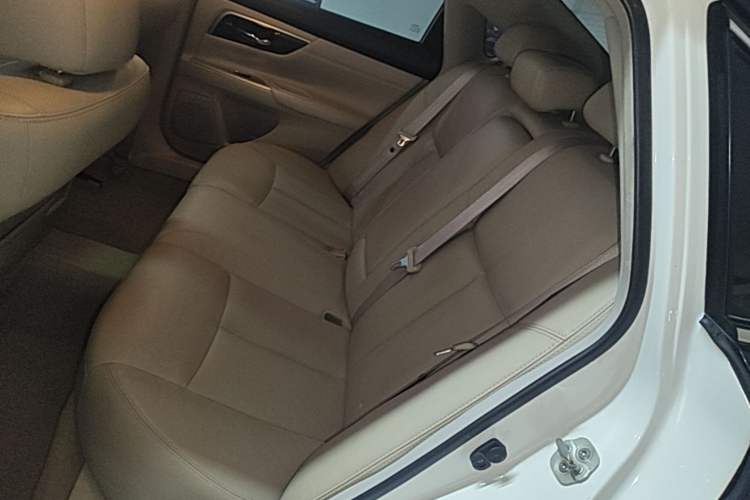 Used Nissan Teana 2013 2.0L XL Comfort Edition Left Rear Seat