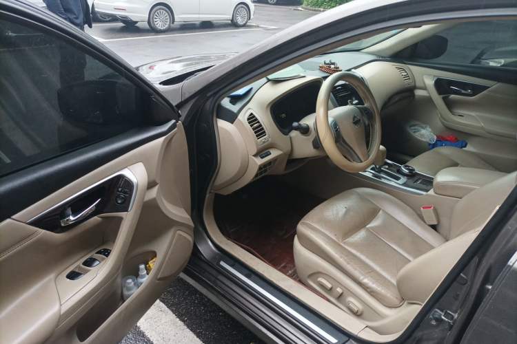 Used Nissan Teana 2013 2.5L XL Leading Edition Driver Seat