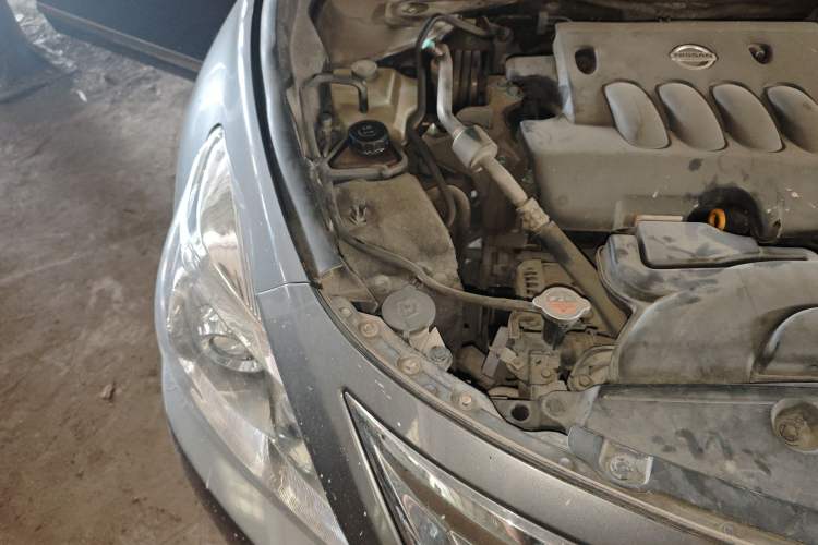 Used Nissan Teana 2013 2.0L XL Comfort Edition Engine Bay Right