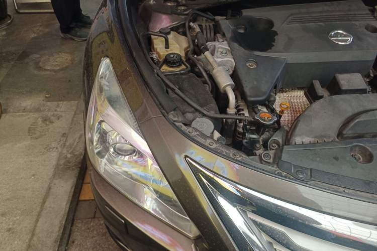 Used Nissan Teana 2013 2.5L XL Leading Edition Engine Bay Right