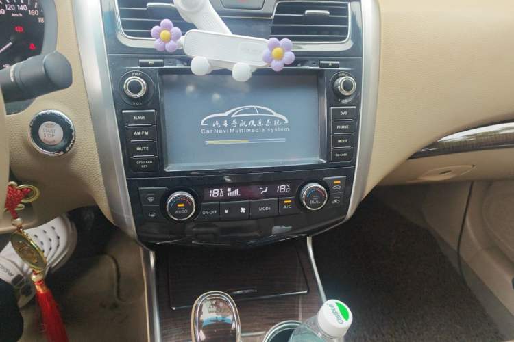 Used Nissan Teana 2013 2.0L XL Comfort Edition Audio And AC Panel