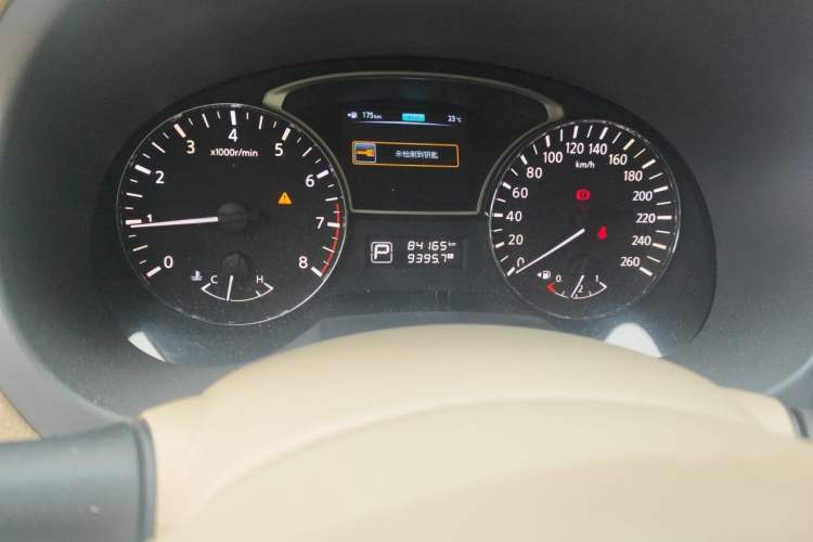 Used Nissan Teana 2013 2.0L XL Comfort Edition Odometer Close Up