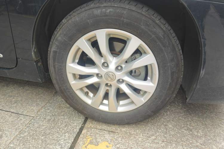 Used Nissan Teana 2013 2.0L XL Comfort Edition Right Front Wheel Hub