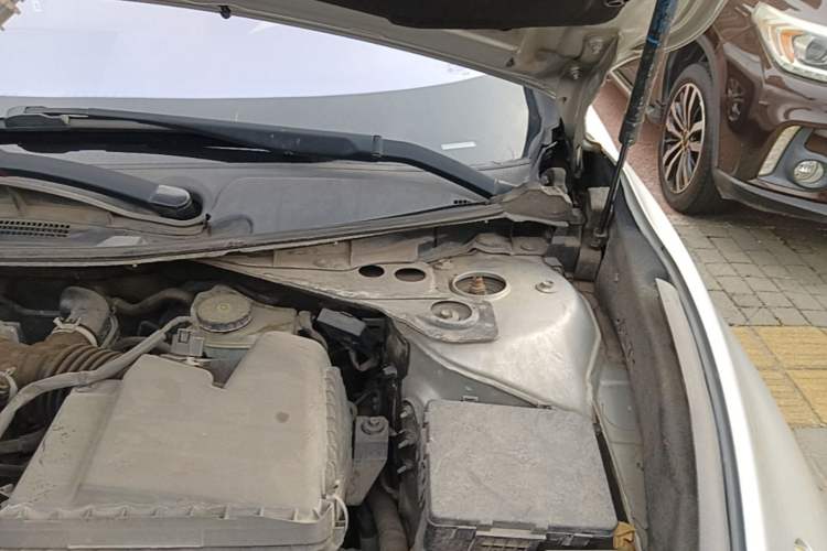 Used Nissan Teana 2013 2.0L XL Comfort Edition Engine Bay Left
