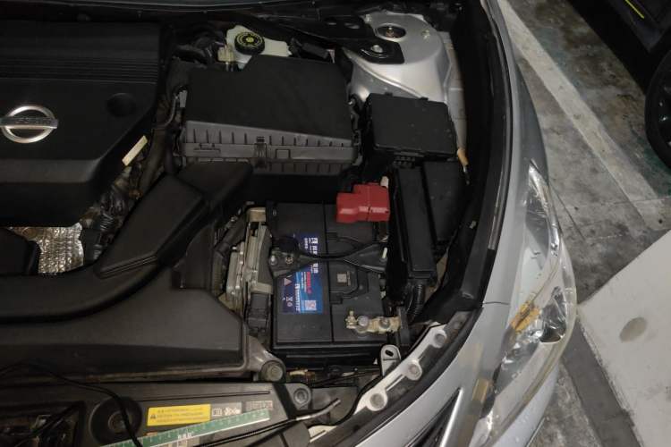 Used Nissan Teana 2013 2.5L XL Leading Edition Engine Bay Left