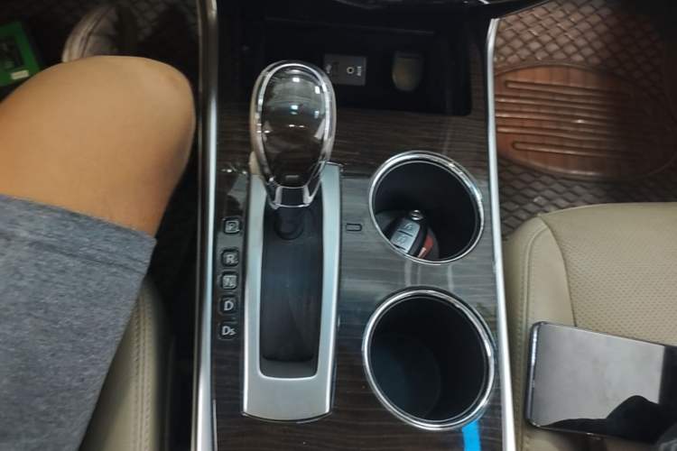 Used Nissan Teana 2013 2.0L XL Comfort Edition Gear Lever
