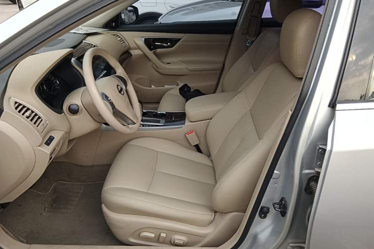 Used Nissan Teana 2013 2.0L XL Comfort Edition Left Front Seat
