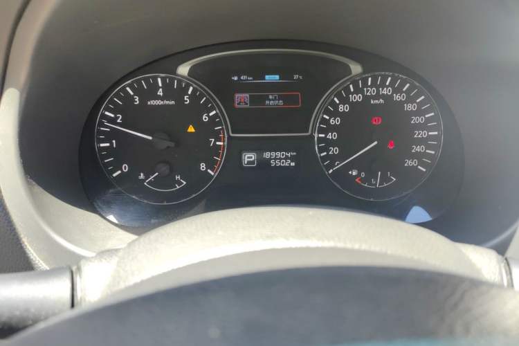 Used Nissan Teana 2013 2.5L XL Leading Edition Odometer Close Up