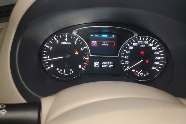 Used Nissan Teana 2013 2.0L XL Comfort Edition Odometer Close Up