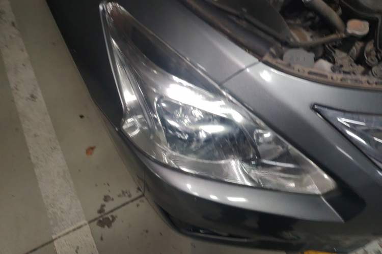 Used Nissan Teana 2013 2.0L XL Comfort Edition Right Front Headlight