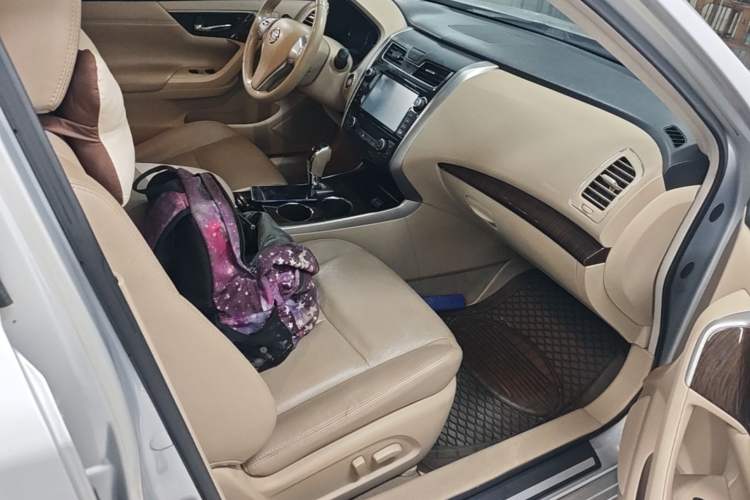 Used Nissan Teana 2013 2.0L XL Comfort Edition Right Front Seat