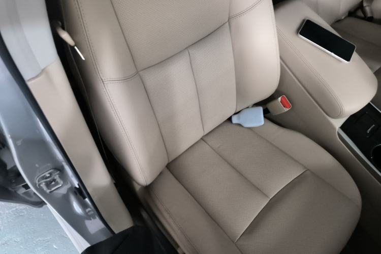 Used Nissan Teana 2013 2.0L XL Comfort Edition Right Front Seat