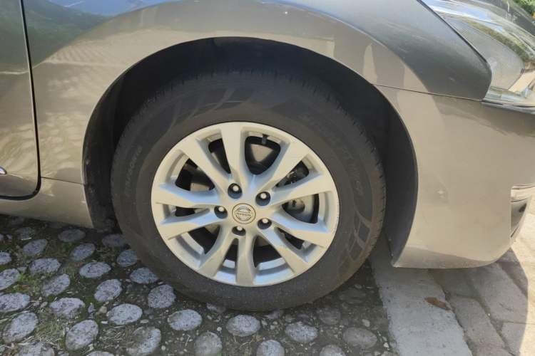 Used Nissan Teana 2013 2.5L XL Leading Edition Right Front Wheel Hub
