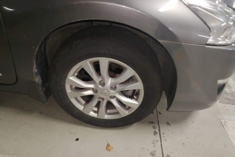 Used Nissan Teana 2013 2.0L XL Comfort Edition Right Front Wheel Hub