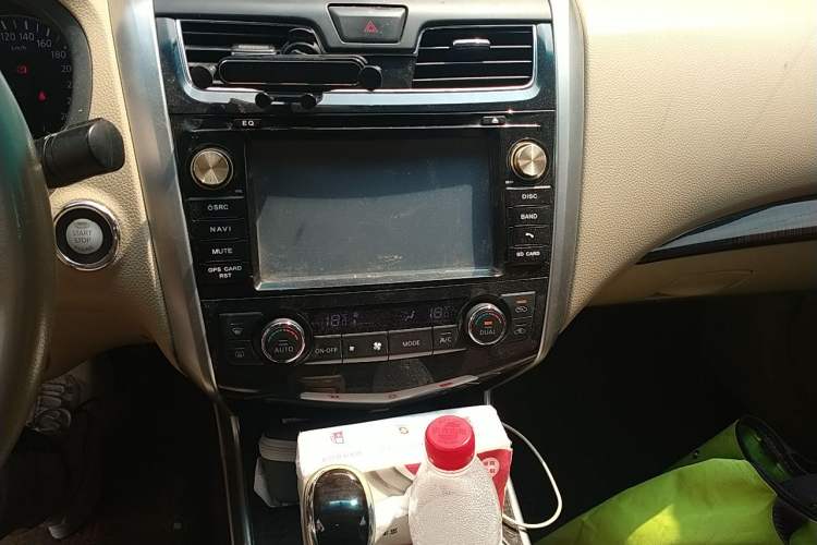 Used Nissan Teana 2013 2.0L XL Comfort Edition Audio And AC Panel