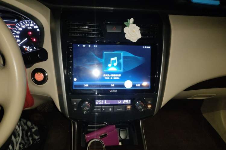 Used Nissan Teana 2013 2.0L XE Fashion Edition Audio And AC Panel