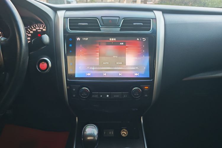 Used Nissan Teana 2013 2.0L XL Comfort Edition Audio And AC Panel