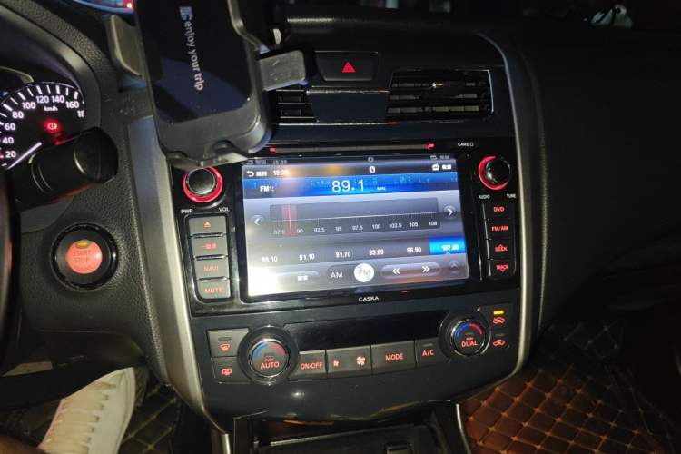 Used Nissan Teana 2013 2.5L XL Leading Edition Audio And AC Panel