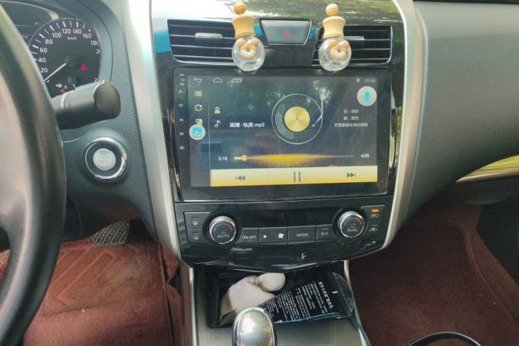 Used Nissan Teana 2013 2.0L XL Comfort Edition Audio And AC Panel