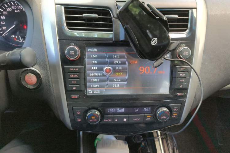 Used Nissan Teana 2013 2.5L XL Leading Edition Audio And AC Panel