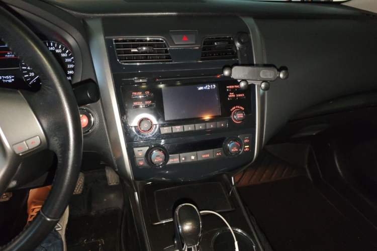 Used Nissan Teana 2013 2.0L XL Comfort Edition Audio And AC Panel