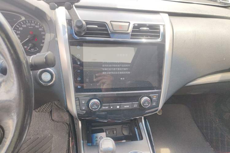 Used Nissan Teana 2013 2.0L XL Comfort Edition Audio And AC Panel